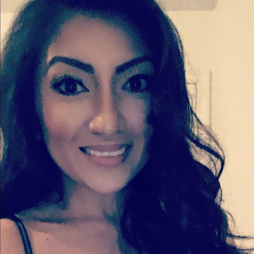 Meet your Posher, Leah